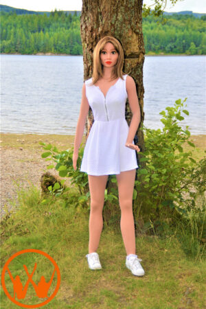 168cm/66.1 in TPE D-Cup Poised Hiker Sex Doll -- Ayumi